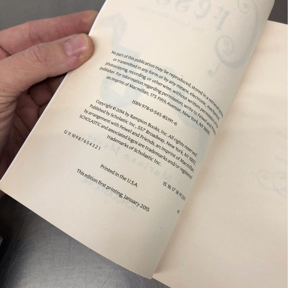 The Lunar Chronicles: Cress by: Marissa Meyer, paperback book - Picture 2 of 7